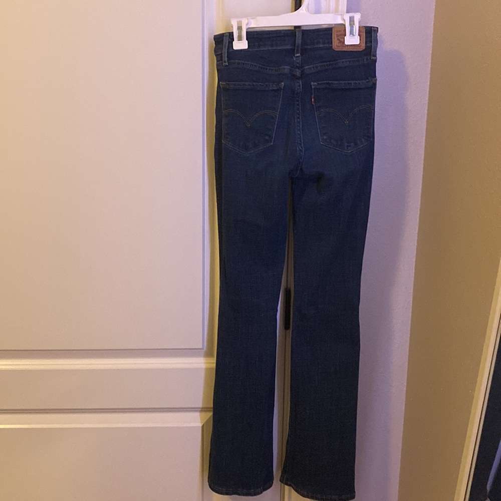 Levi's High Rise Bootcut - Picture 2 of 3